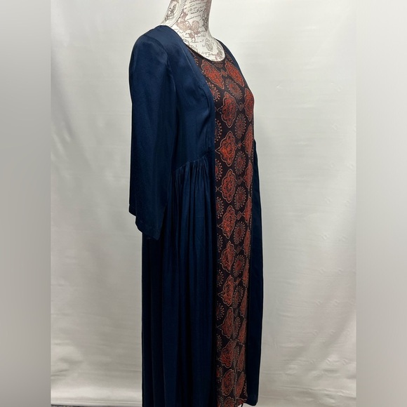 🛍️ALTEREGO Navy blue medallion design front midi dress size M.‎ - Picture 3 of 12